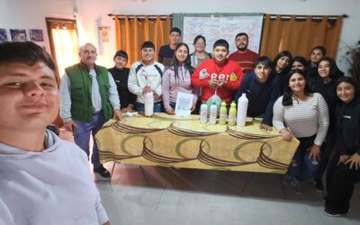 Jóvenes rurales santiagueños se capacitan en sanidad animal agroecológica y uso de bioinsumos